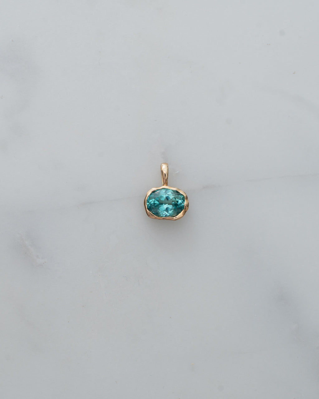 The Cove Pendant 10k - Paraiba